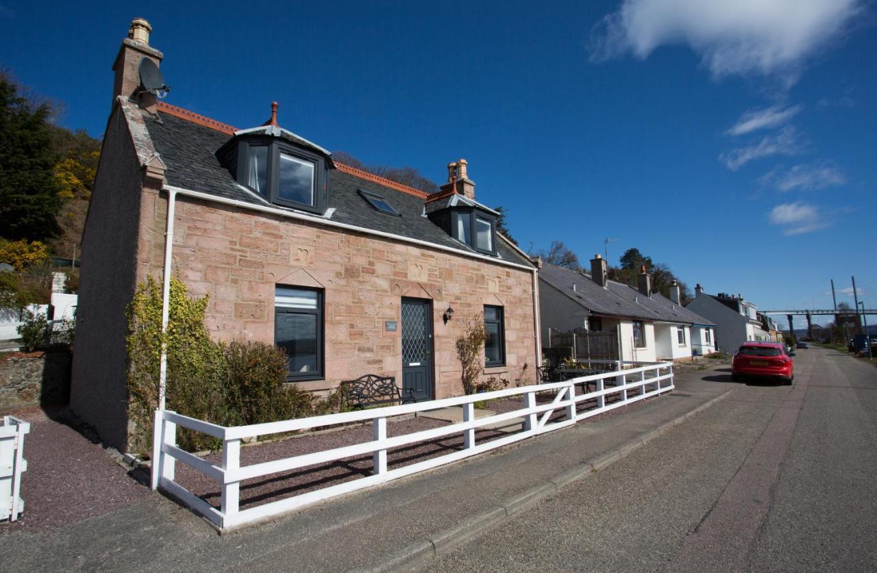 Shore View Cottage Inverness Exterior photo